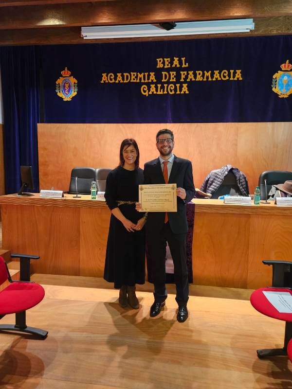 La Red de Farmacias Centinela y el colegiado del COFPO Jose Castaño Verde, premiados por la Real Academia de Farmacia de Galicia - Colegio de Farmacéuticos de Pontevedra